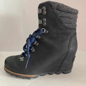 Sorel Women’s Conquest Lace-Up Wedge Booties Leather & Wool Ankle Boots 7 EUC